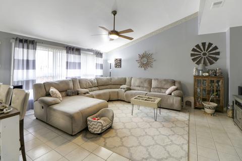 1615 Golfview Rd, Rantoul, IL 61866 photo 4