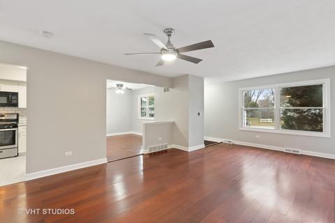 41 Devonshire Cir, Elgin, IL 60123 photo 2