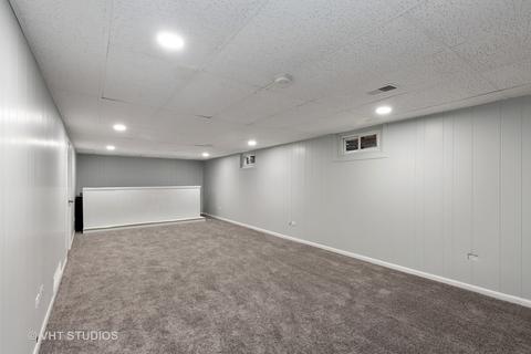 41 Devonshire Cir, Elgin, IL 60123 photo 10