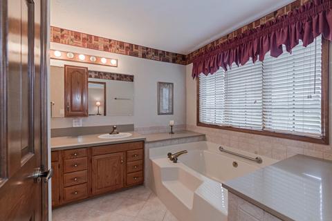 9241 Abbey Way, Downs, IL 61736 photo 23