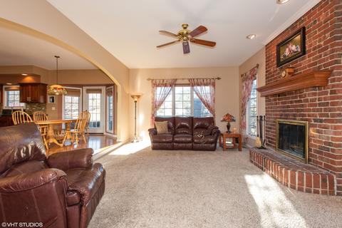 1176 Litchfield Ln, Bartlett, IL 60103 photo 6