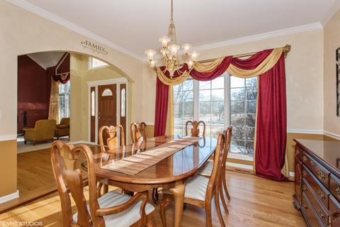 1176 Litchfield Ln, Bartlett, IL 60103 photo 3