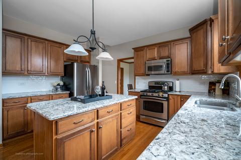 700 Bluestem Ln, Algonquin, IL 60102 photo 8