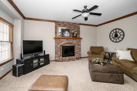 700 Bluestem Ln, Algonquin, IL 60102 photo 11