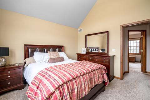 700 Bluestem Ln, Algonquin, IL 60102 photo 24