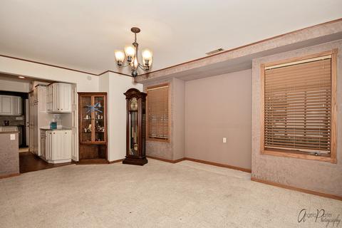 605 S Emerald Dr, Mchenry, IL 60051 photo 13