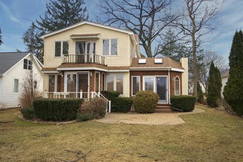 605 S Emerald Dr, Mchenry, IL 60051 photo 1