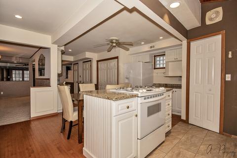 605 S Emerald Dr, Mchenry, IL 60051 photo 7