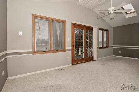 605 S Emerald Dr, Mchenry, IL 60051 photo 27