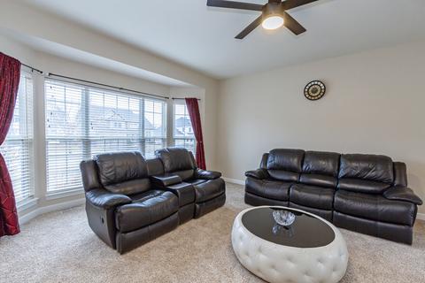 141 Hearthstone Dr, Bartlett, IL 60103 photo 5