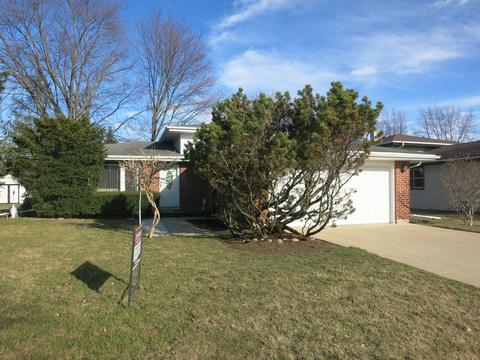 921 Sycamore Ln, Bartlett, IL 60103 photo 1