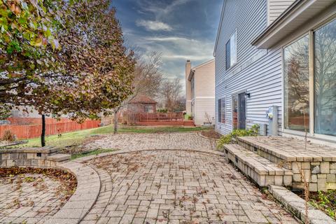 120 Lemans Dr, Wheeling, IL 60090 photo 18