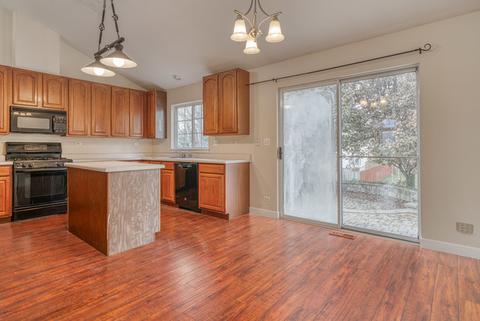 120 Lemans Dr, Wheeling, IL 60090 photo 5