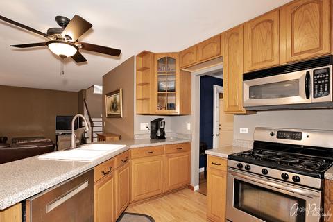 4720 Oregon Trl, Mchenry, IL 60050 photo 11
