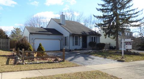 1205 Greenridge Ave, Algonquin, IL 60102 photo 2