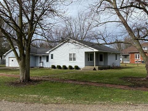 206 E Washington St, Fithian, IL 61844 photo 1