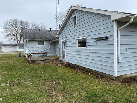 206 E Washington St, Fithian, IL 61844 photo 5