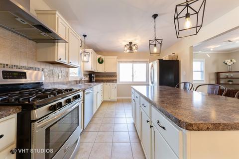 104 Hilltop Ave, Mchenry, IL 60050 photo 11