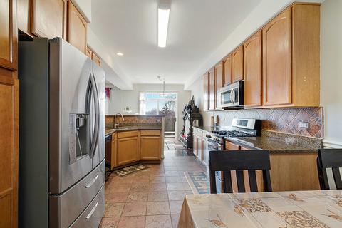 1275 Timberline Dr, Bartlett, IL 60103 photo 7