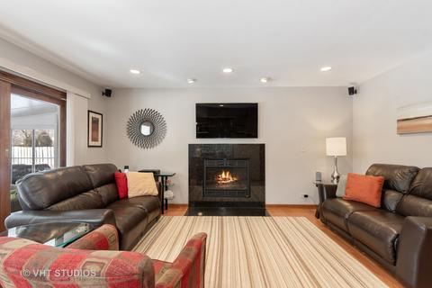 1992 Dorset Dr, Wheaton, IL 60189 photo 6