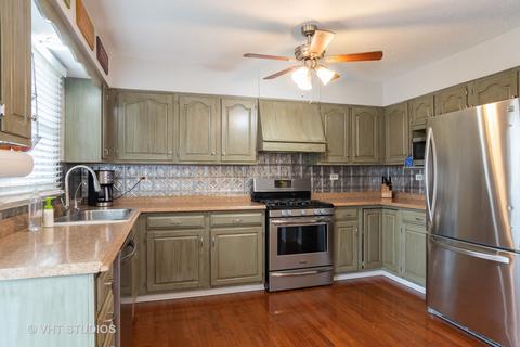 1002 Concord Dr, Bartlett, IL 60103 photo 4