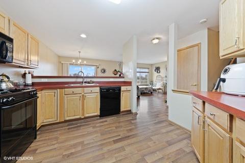 10824 Cape Cod Ln, Huntley, IL 60142 photo 3