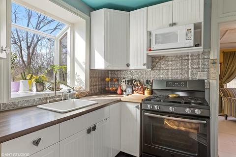 1618 Pitner Ave, Evanston, IL 60201 photo 10