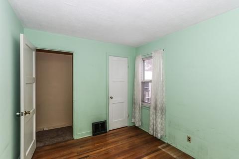 507 S Edison Ave, Elgin, IL 60123 photo 10
