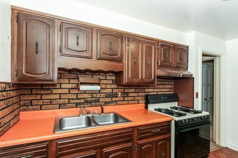 507 S Edison Ave, Elgin, IL 60123 photo 6