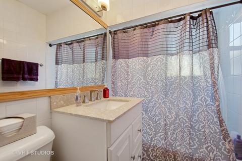 2240 Ruby St, Melrose Park, IL 60164 photo 9