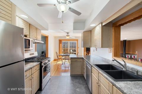 2240 Ruby St, Melrose Park, IL 60164 photo 4