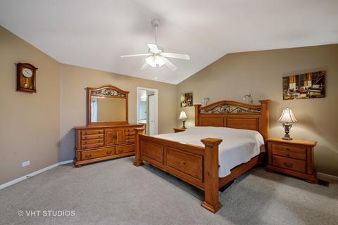 2245 Exeter Ct, Aurora, IL 60503 photo 13