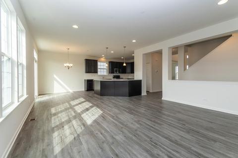 1828 Sheffield Dr, Hoffman Estates, IL 60192 photo 8