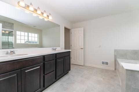 1828 Sheffield Dr, Hoffman Estates, IL 60192 photo 10