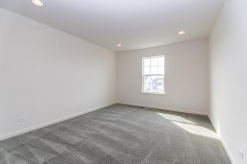 1828 Sheffield Dr, Hoffman Estates, IL 60192 photo 14
