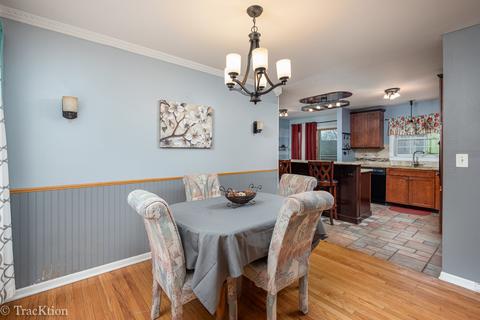 319 Central Ave, Willowbrook, IL 60527 photo 9