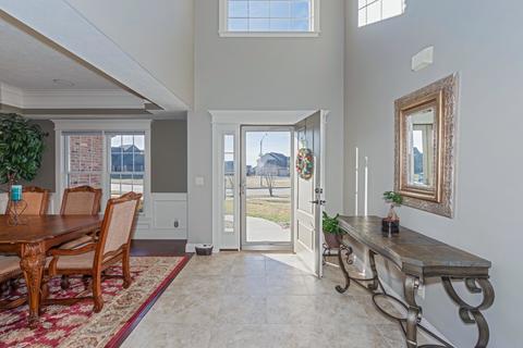 4002 Sutter Rd, Bloomington, IL 61705 photo 9
