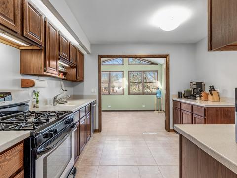 1505 Coolidge Ave, Wheaton, IL 60189 photo 9