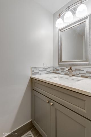 4498 Opal Dr, Hoffman Estates, IL 60192 photo 10
