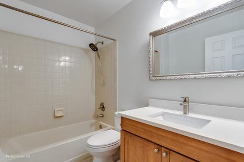 4498 Opal Dr, Hoffman Estates, IL 60192 photo 15