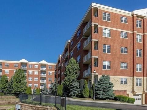 1 Itasca Pl #504, Itasca, IL 60143 photo 2