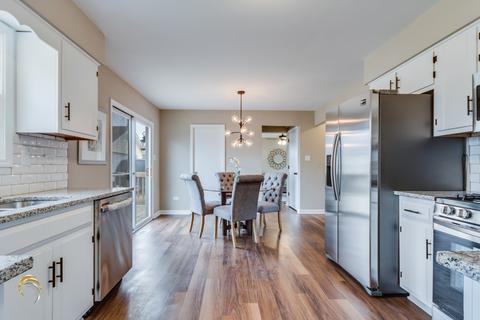 3100 Art Schultz Dr, Plainfield, IL 60586 photo 7
