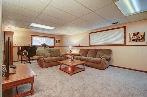 1007 Wilson Ave, Wheaton, IL 60189 photo 9