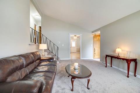 1007 Wilson Ave, Wheaton, IL 60189 photo 8