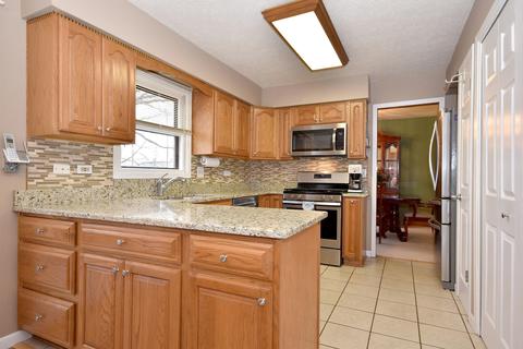 720 Bayberry Dr, Bartlett, IL 60103 photo 4
