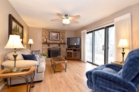 720 Bayberry Dr, Bartlett, IL 60103 photo 8