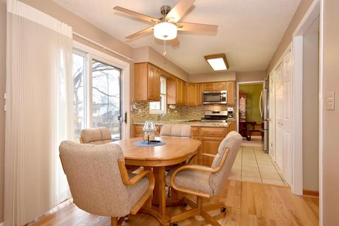 720 Bayberry Dr, Bartlett, IL 60103 photo 7