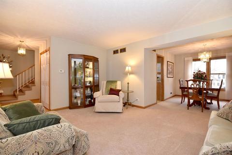 720 Bayberry Dr, Bartlett, IL 60103 photo 12