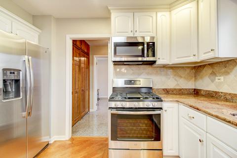 777 Cambridge Dr, Burr Ridge, IL 60527 photo 15