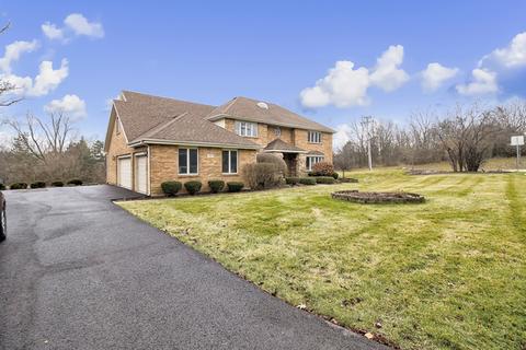 777 Cambridge Dr, Burr Ridge, IL 60527 photo 4